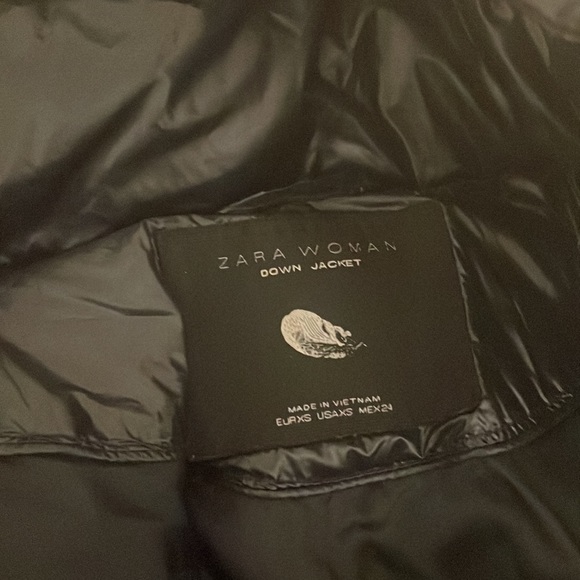 ZARA hooded down black puffer jacket - Picture 2 of 3